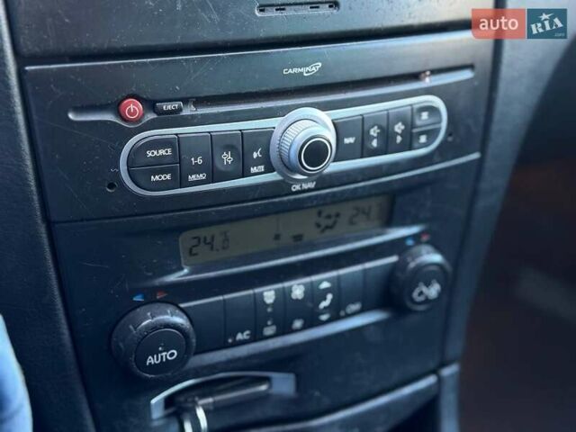 Черный Рено Лагуна, объемом двигателя 1.9 л и пробегом 220 тыс. км за 3700 $, фото 11 на Automoto.ua