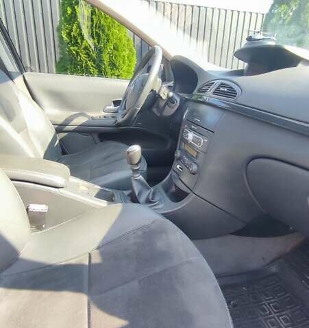 Черный Рено Лагуна, объемом двигателя 2 л и пробегом 284 тыс. км за 4500 $, фото 29 на Automoto.ua