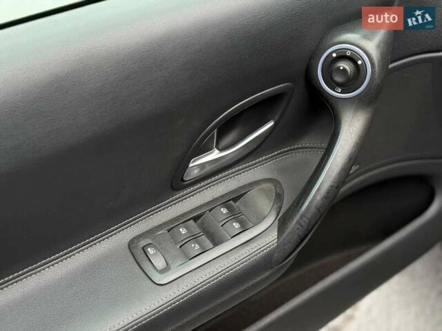 Черный Рено Лагуна, объемом двигателя 2 л и пробегом 168 тыс. км за 5799 $, фото 8 на Automoto.ua