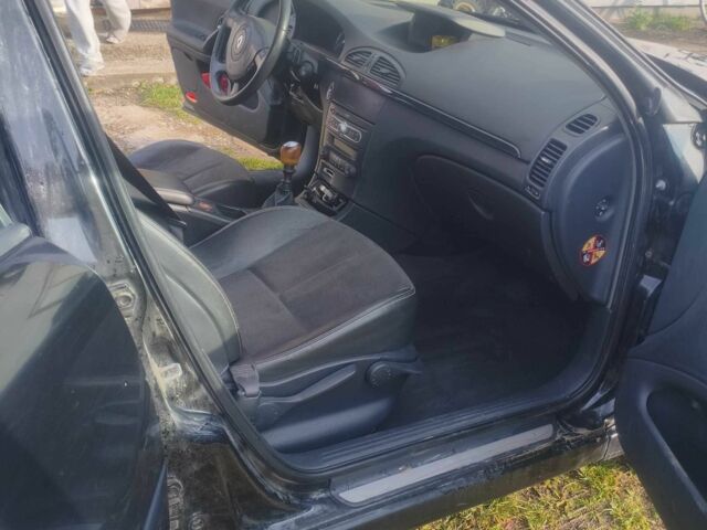 Рено Лагуна 2007 в Новорад-Волынском на Automoto.ua Черный Рено Лагуна, объемом двигателя 1.9 л и пробегом 224 тыс. км за 2800 $, фото 11 на Automoto.ua