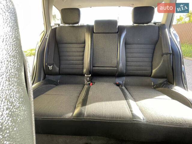 Черный Рено Лагуна, объемом двигателя 2 л и пробегом 276 тыс. км за 7700 $, фото 53 на Automoto.ua