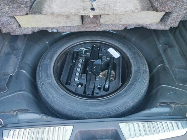 Черный Рено Лагуна, объемом двигателя 2 л и пробегом 170 тыс. км за 3500 $, фото 5 на Automoto.ua