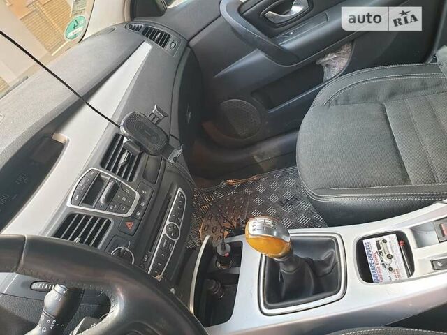 Черный Рено Лагуна, объемом двигателя 2 л и пробегом 232 тыс. км за 5950 $, фото 8 на Automoto.ua