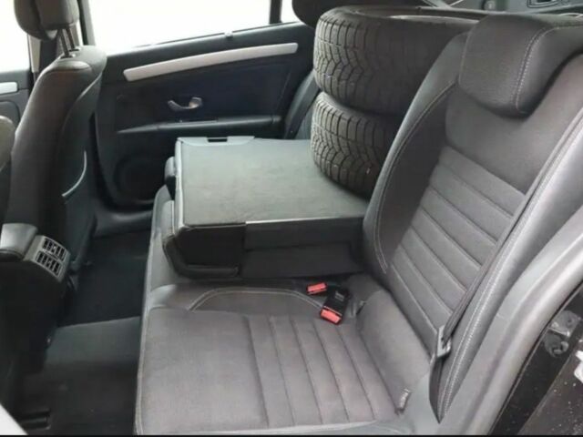 Черный Рено Лагуна, объемом двигателя 2 л и пробегом 170 тыс. км за 4063 $, фото 11 на Automoto.ua