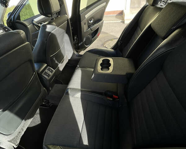 Черный Рено Лагуна, объемом двигателя 2 л и пробегом 276 тыс. км за 7700 $, фото 55 на Automoto.ua