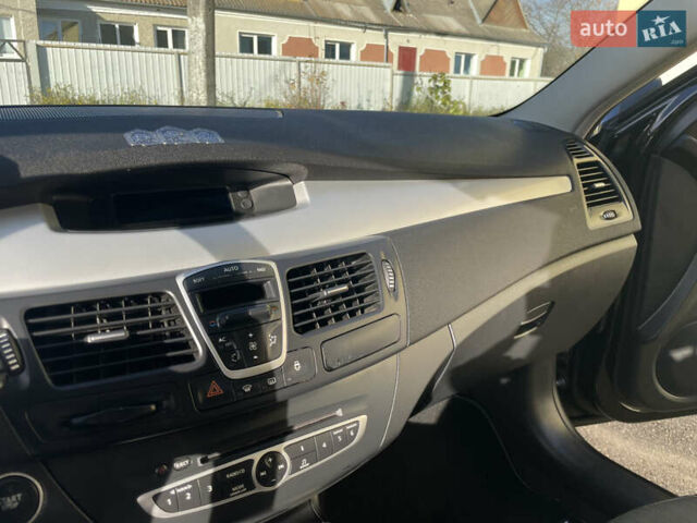 Черный Рено Лагуна, объемом двигателя 2 л и пробегом 276 тыс. км за 7700 $, фото 45 на Automoto.ua