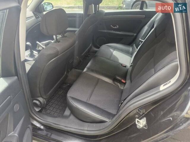 Чорний Рено Лагуна, об'ємом двигуна 2 л та пробігом 290 тис. км за 6000 $, фото 8 на Automoto.ua