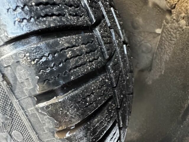 Чорний Рено Лагуна, об'ємом двигуна 2 л та пробігом 365 тис. км за 5600 $, фото 5 на Automoto.ua