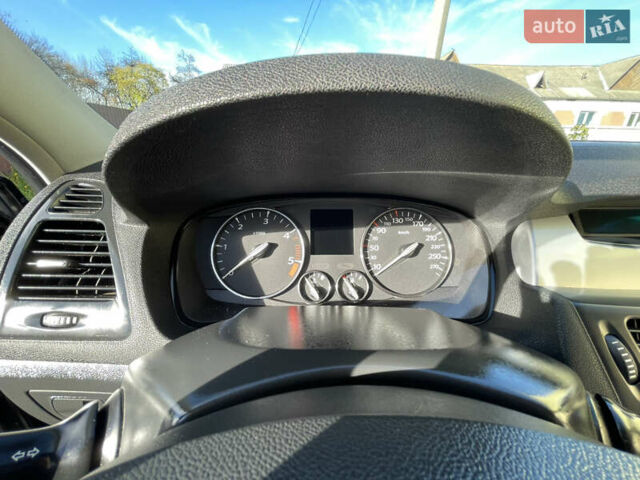 Черный Рено Лагуна, объемом двигателя 2 л и пробегом 276 тыс. км за 7700 $, фото 44 на Automoto.ua