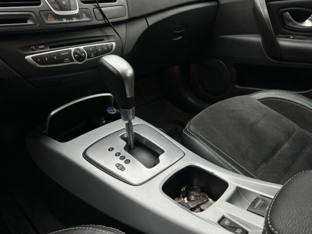 Чорний Рено Лагуна, об'ємом двигуна 2 л та пробігом 378 тис. км за 6500 $, фото 16 на Automoto.ua