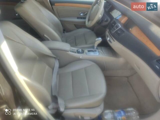 Черный Рено Лагуна, объемом двигателя 2 л и пробегом 280 тыс. км за 7600 $, фото 8 на Automoto.ua