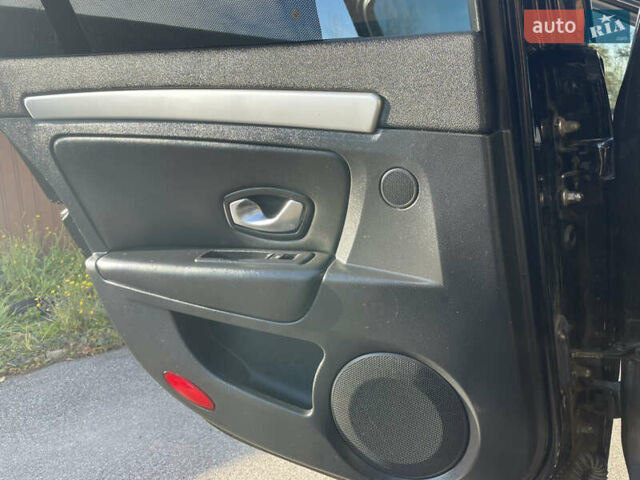 Черный Рено Лагуна, объемом двигателя 2 л и пробегом 276 тыс. км за 7700 $, фото 40 на Automoto.ua