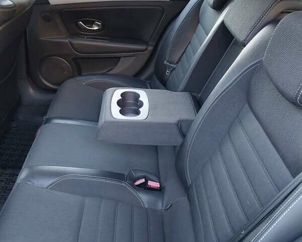 Рено Лагуна 2008 в Виннице на Automoto.ua Черный Рено Лагуна, объемом двигателя 2 л и пробегом 270 тыс. км за 7500 $, фото 4 на Automoto.ua