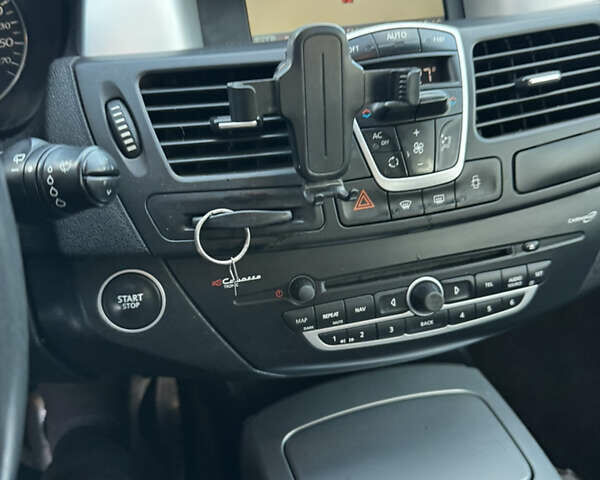 Чорний Рено Лагуна, об'ємом двигуна 2 л та пробігом 365 тис. км за 5600 $, фото 2 на Automoto.ua