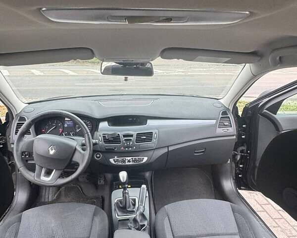 Черный Рено Лагуна, объемом двигателя 1.46 л и пробегом 282 тыс. км за 6000 $, фото 12 на Automoto.ua