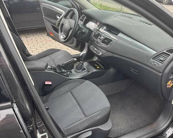 Черный Рено Лагуна, объемом двигателя 1.46 л и пробегом 282 тыс. км за 6000 $, фото 1 на Automoto.ua