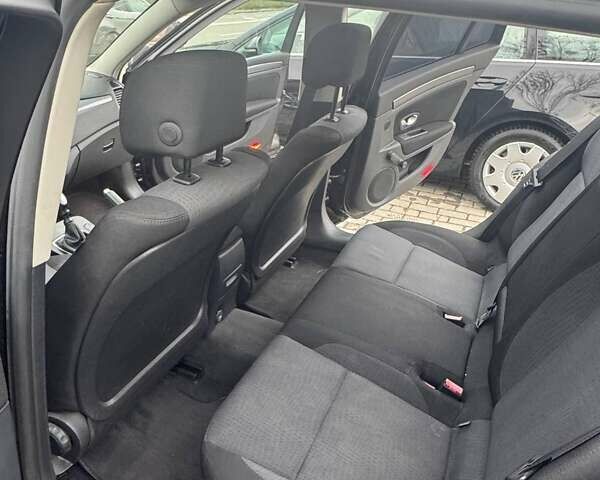 Черный Рено Лагуна, объемом двигателя 1.46 л и пробегом 282 тыс. км за 6000 $, фото 14 на Automoto.ua