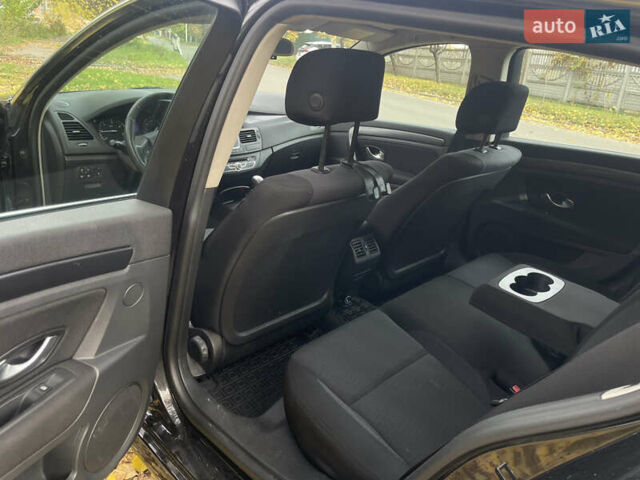 Черный Рено Лагуна, объемом двигателя 1.5 л и пробегом 302 тыс. км за 5950 $, фото 3 на Automoto.ua