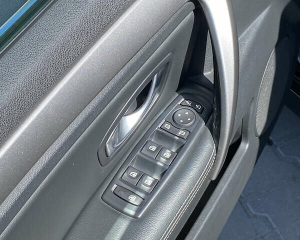 Черный Рено Лагуна, объемом двигателя 2 л и пробегом 290 тыс. км за 8500 $, фото 13 на Automoto.ua