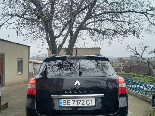 Черный Рено Лагуна, объемом двигателя 2 л и пробегом 309 тыс. км за 7500 $, фото 2 на Automoto.ua