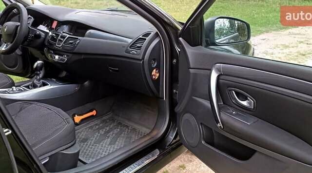 Рено Лагуна 2010 в Лановцах на Automoto.ua Черный Рено Лагуна, объемом двигателя 1.5 л и пробегом 246 тыс. км за 6500 $, фото 10 на Automoto.ua