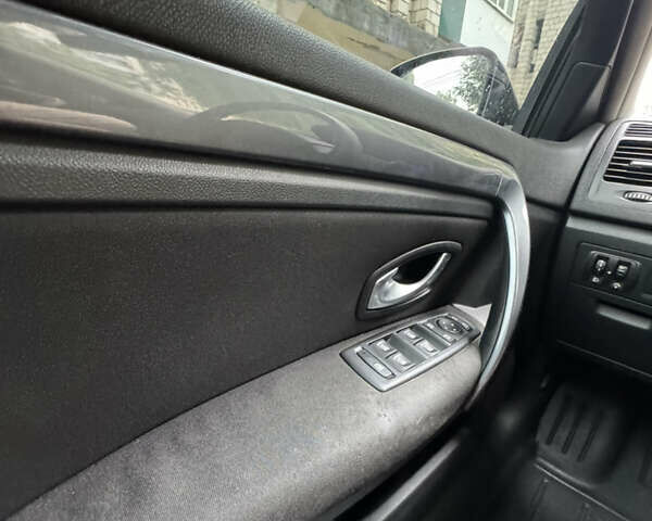 Чорний Рено Лагуна, об'ємом двигуна 1.5 л та пробігом 326 тис. км за 6400 $, фото 6 на Automoto.ua