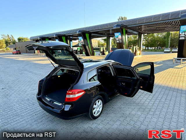 Черный Рено Лагуна, объемом двигателя 1.5 л и пробегом 290 тыс. км за 6650 $, фото 6 на Automoto.ua