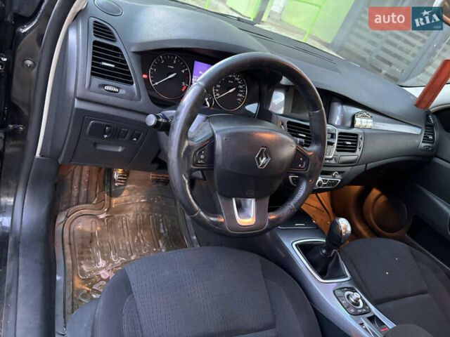 Черный Рено Лагуна, объемом двигателя 1.46 л и пробегом 304 тыс. км за 5500 $, фото 4 на Automoto.ua