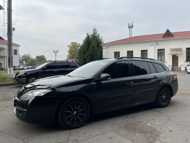 Черный Рено Лагуна, объемом двигателя 1.5 л и пробегом 210 тыс. км за 6750 $, фото 3 на Automoto.ua