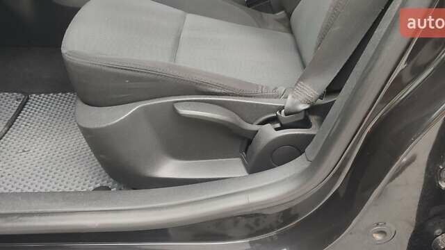 Рено Лагуна 2010 в Хмельницком на Automoto.ua Черный Рено Лагуна, объемом двигателя 1.5 л и пробегом 252 тыс. км за 7199 $, фото 27 на Automoto.ua