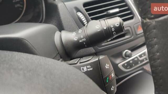 Рено Лагуна 2010 в Хмельницком на Automoto.ua Черный Рено Лагуна, объемом двигателя 1.5 л и пробегом 252 тыс. км за 7199 $, фото 31 на Automoto.ua