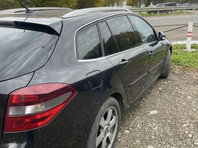 Рено Лагуна 2010 в Стрые на Automoto.ua Черный Рено Лагуна, объемом двигателя 2 л и пробегом 300 тыс. км за 6900 $, фото 2 на Automoto.ua