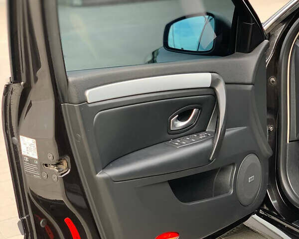 Черный Рено Лагуна, объемом двигателя 2 л и пробегом 281 тыс. км за 7340 $, фото 14 на Automoto.ua