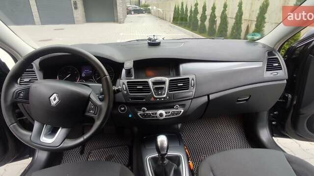 Рено Лагуна 2010 в Хмельницком на Automoto.ua Черный Рено Лагуна, объемом двигателя 1.5 л и пробегом 252 тыс. км за 7199 $, фото 25 на Automoto.ua