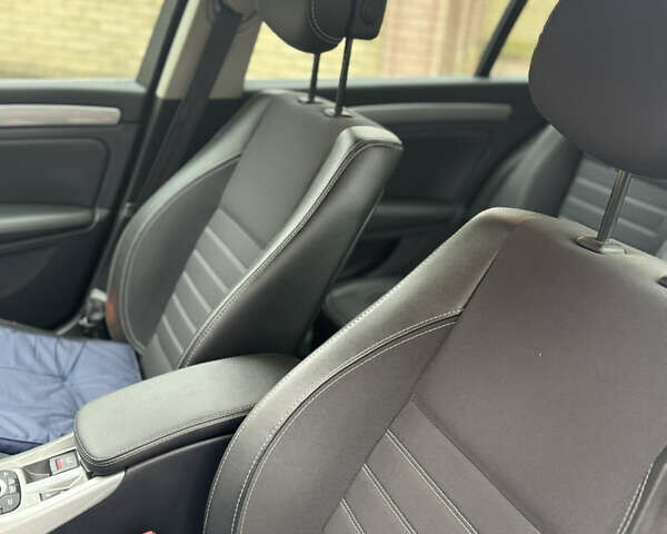 Черный Рено Лагуна, объемом двигателя 1.5 л и пробегом 227 тыс. км за 6800 $, фото 16 на Automoto.ua