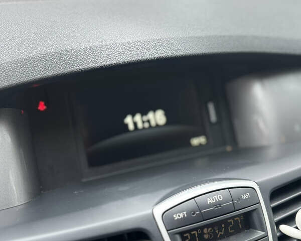 Черный Рено Лагуна, объемом двигателя 1.5 л и пробегом 227 тыс. км за 6800 $, фото 18 на Automoto.ua