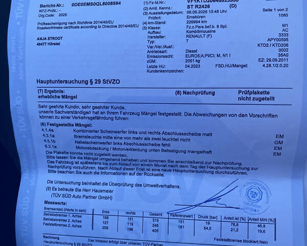 Черный Рено Лагуна, объемом двигателя 2 л и пробегом 227 тыс. км за 9100 $, фото 37 на Automoto.ua