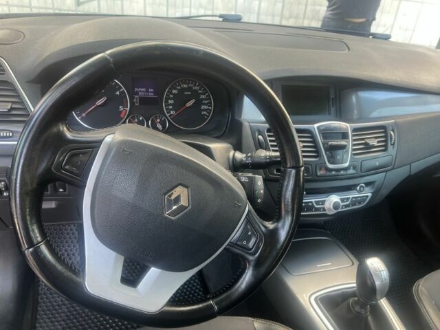 Черный Рено Лагуна, объемом двигателя 1.5 л и пробегом 241 тыс. км за 4400 $, фото 7 на Automoto.ua