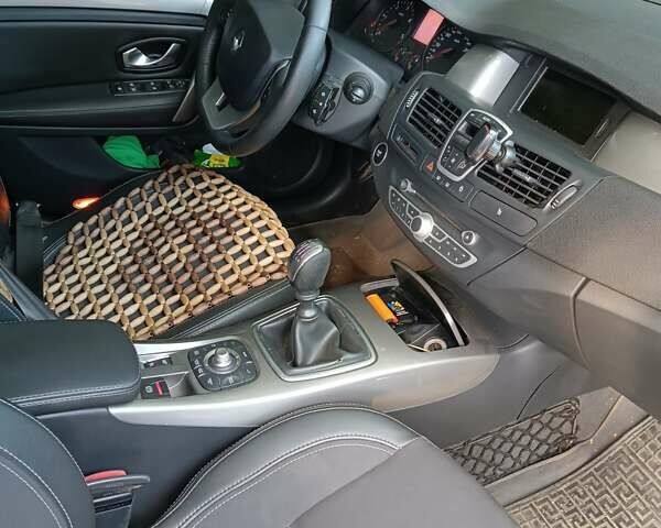 Черный Рено Лагуна, объемом двигателя 1.46 л и пробегом 180 тыс. км за 7500 $, фото 4 на Automoto.ua