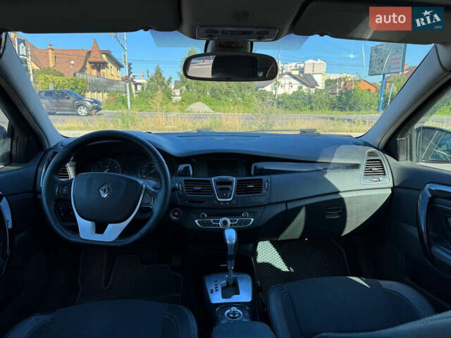 Черный Рено Лагуна, объемом двигателя 2 л и пробегом 280 тыс. км за 6700 $, фото 6 на Automoto.ua