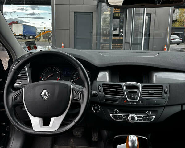 Черный Рено Лагуна, объемом двигателя 1.46 л и пробегом 340 тыс. км за 6299 $, фото 9 на Automoto.ua