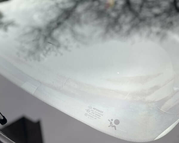 Черный Рено Лагуна, объемом двигателя 1.5 л и пробегом 227 тыс. км за 6800 $, фото 31 на Automoto.ua