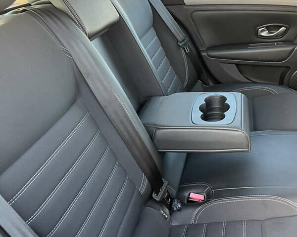 Черный Рено Лагуна, объемом двигателя 1.5 л и пробегом 238 тыс. км за 7700 $, фото 20 на Automoto.ua