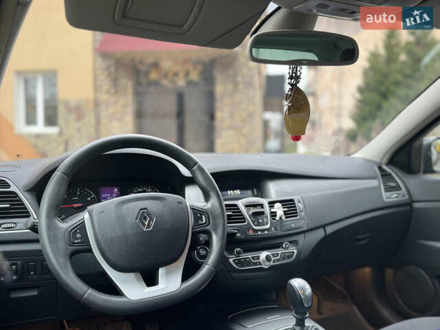 Черный Рено Лагуна, объемом двигателя 1.5 л и пробегом 227 тыс. км за 6800 $, фото 19 на Automoto.ua