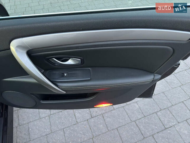 Черный Рено Лагуна, объемом двигателя 1.5 л и пробегом 271 тыс. км за 8599 $, фото 62 на Automoto.ua