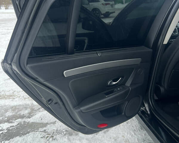 Чорний Рено Лагуна, об'ємом двигуна 2 л та пробігом 348 тис. км за 8000 $, фото 14 на Automoto.ua