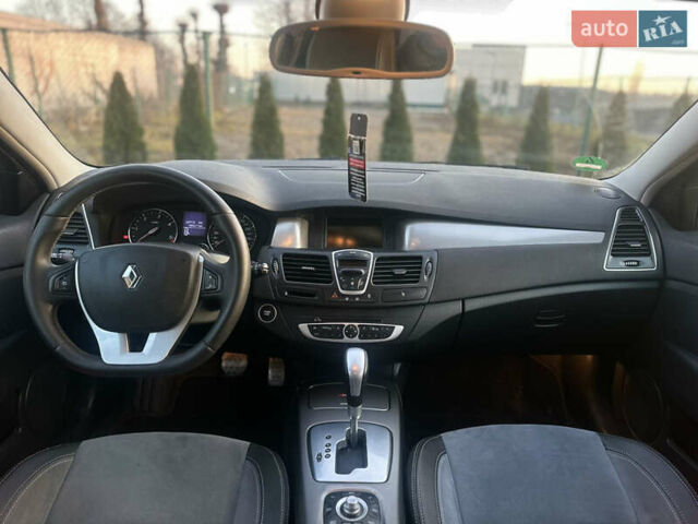 Черный Рено Лагуна, объемом двигателя 2 л и пробегом 190 тыс. км за 9000 $, фото 50 на Automoto.ua