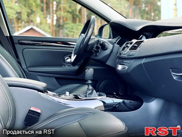 Черный Рено Лагуна, объемом двигателя 2 л и пробегом 278 тыс. км за 8900 $, фото 1 на Automoto.ua