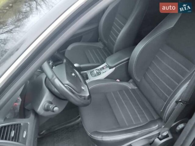 Черный Рено Лагуна, объемом двигателя 1.5 л и пробегом 250 тыс. км за 5500 $, фото 23 на Automoto.ua