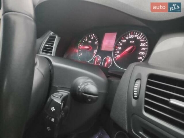 Черный Рено Лагуна, объемом двигателя 1.5 л и пробегом 250 тыс. км за 5500 $, фото 18 на Automoto.ua